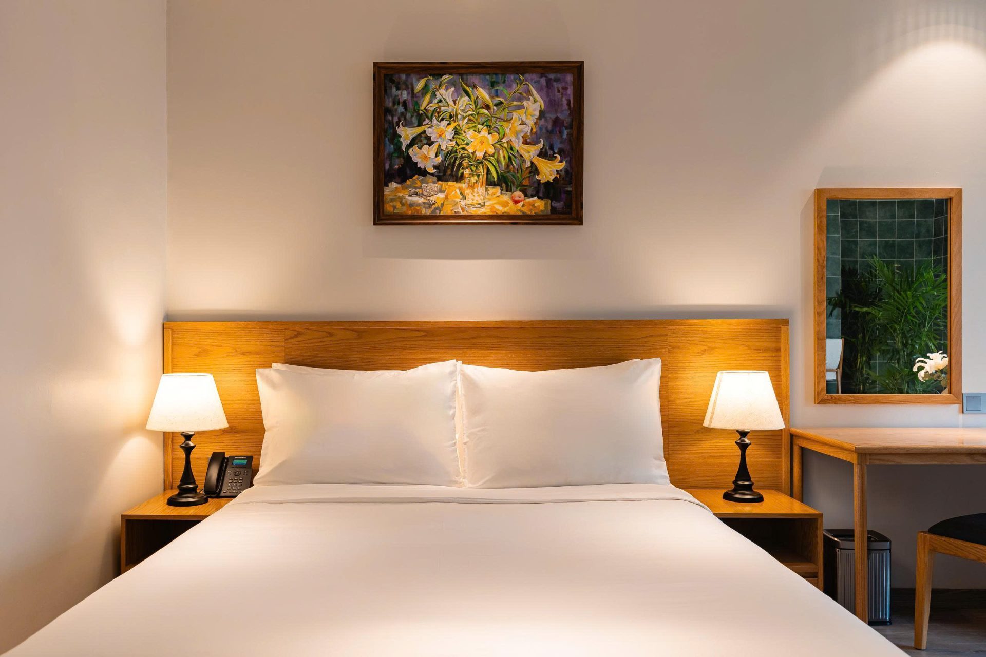 Deluxe Double (No Window) - Room Only